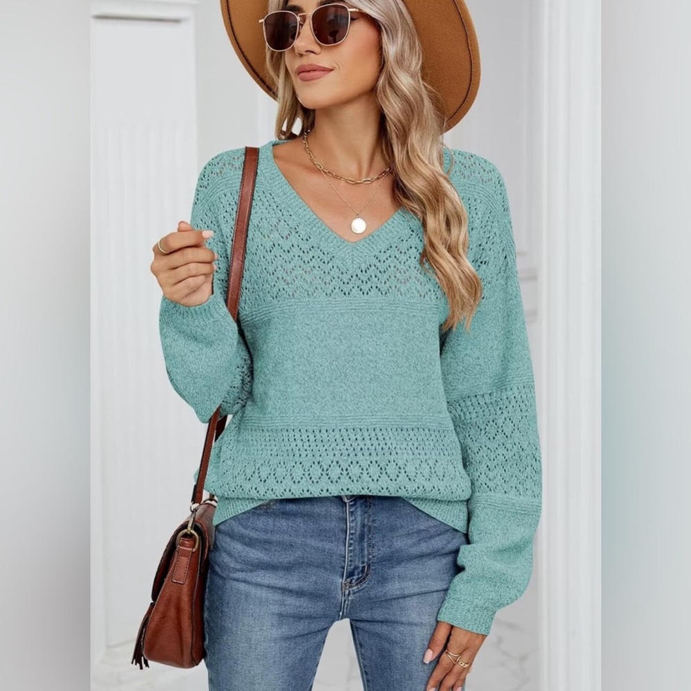 Amazon Women's Teal Crew Neck Sweater